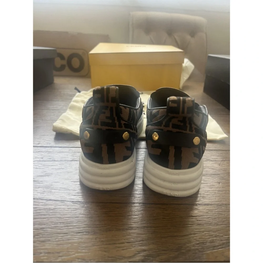 Authentic Fendi canvas - Picture 4 of 5